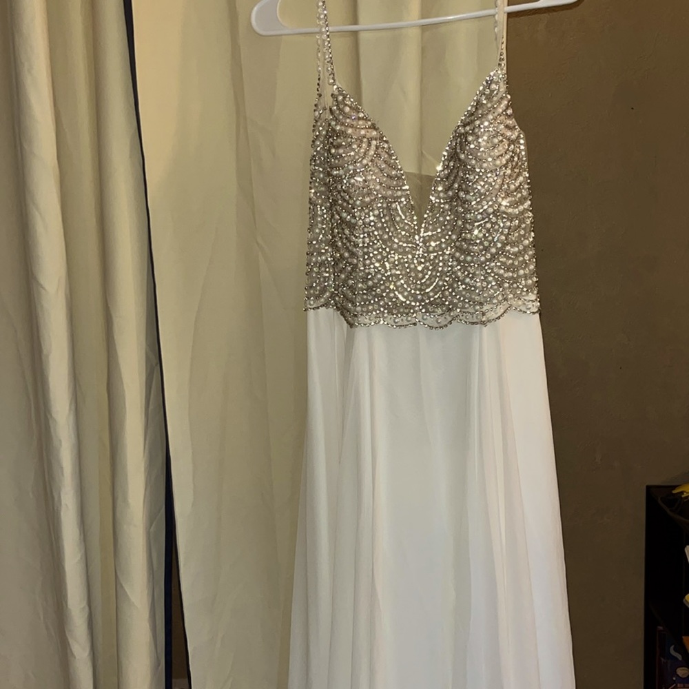 This is a vintage lulus dress